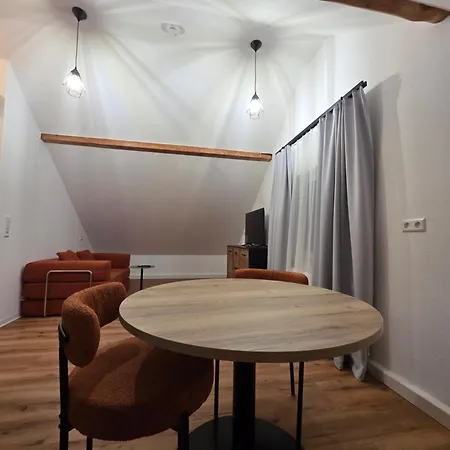Modernes In Διαμέρισμα *